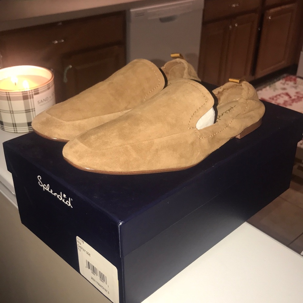 NIB!! Splendid Chestnut Suede Loafer
